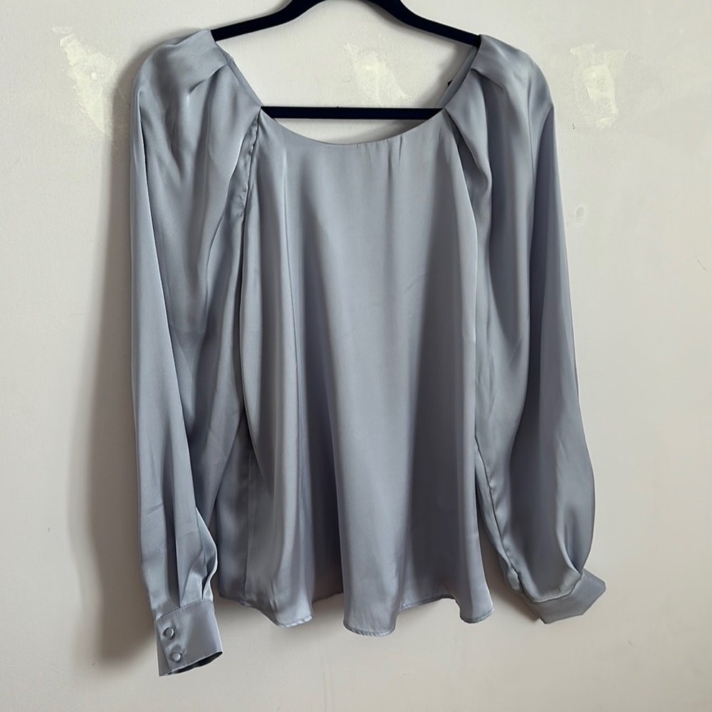 Dynamite Blouse - Picture 1 of 3